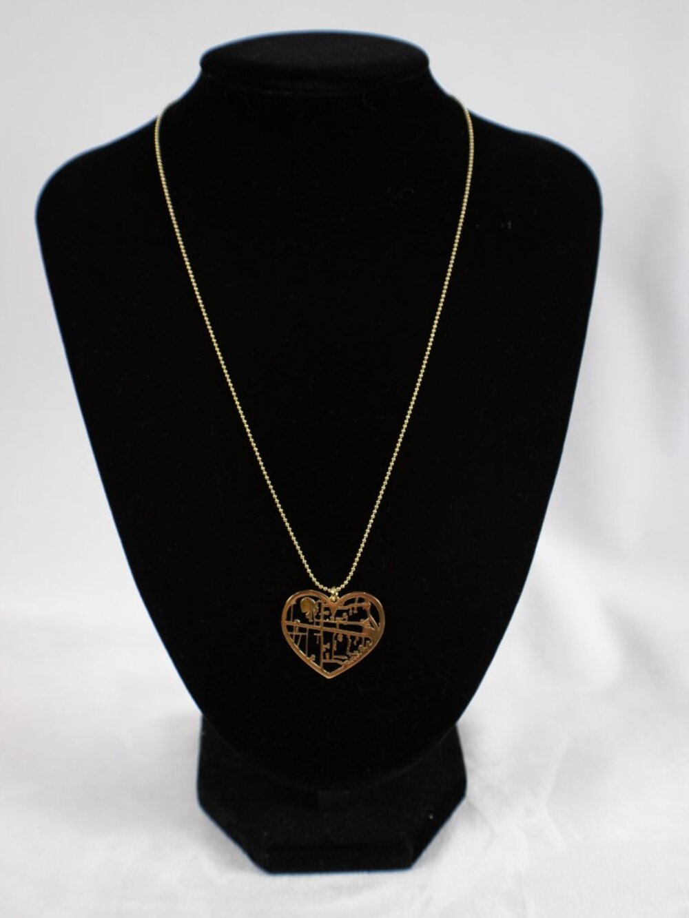Talisa Gold Heart Pendant Necklace - Elegant Women's Jewelry map of Orlando